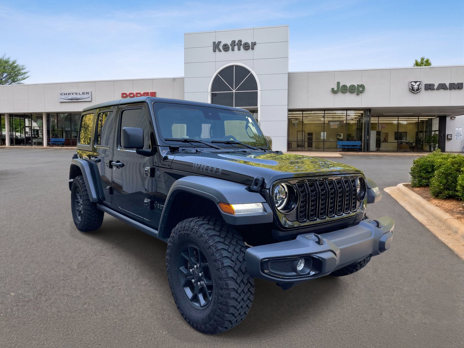 Used 2025 Jeep Wrangler Unlimited Sport AWD/4WD image 3