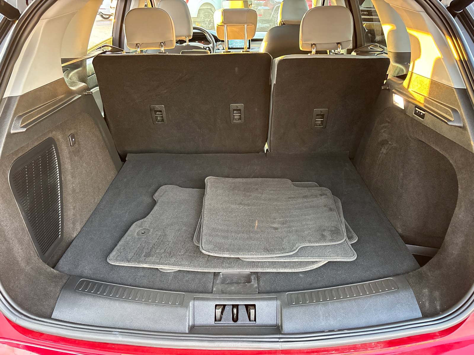 Used 2022 Lincoln Corsair Reserve w/ Elements Package image 9