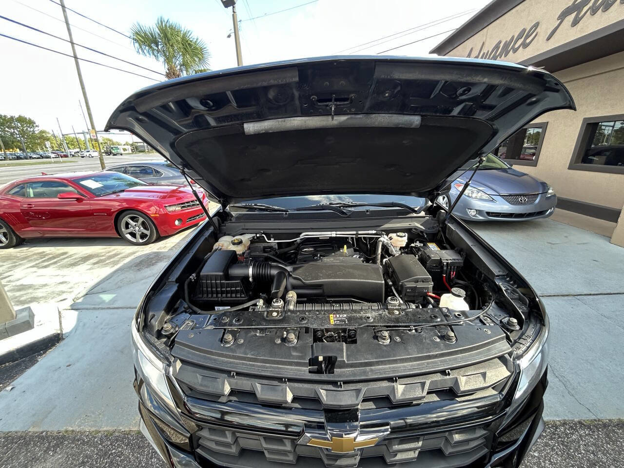 Used 2022 Chevrolet Colorado LT w/ Fleet Safety Package image 8