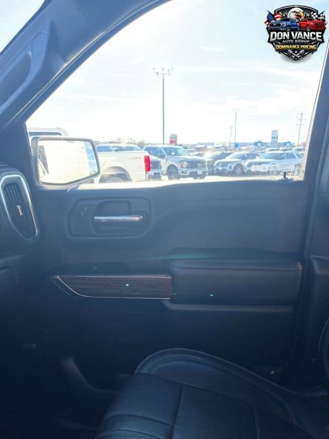 Used 2019 Chevrolet Silverado 1500 High Country w/ Technology Package image 25