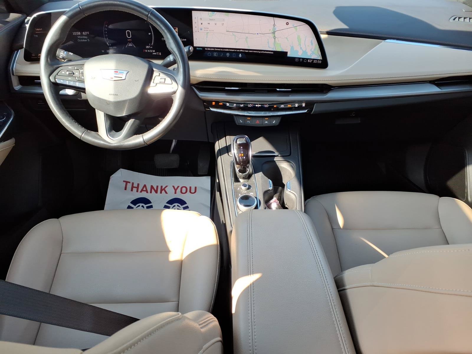 Certified 2024 Cadillac XT4 Luxury w/ Cold Weather Package AWD/4WD image 18