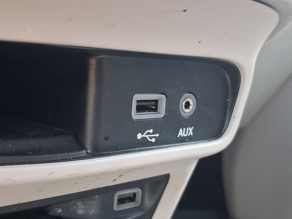 Used 2020 Chrysler Pacifica Touring-L Plus FWD image 24