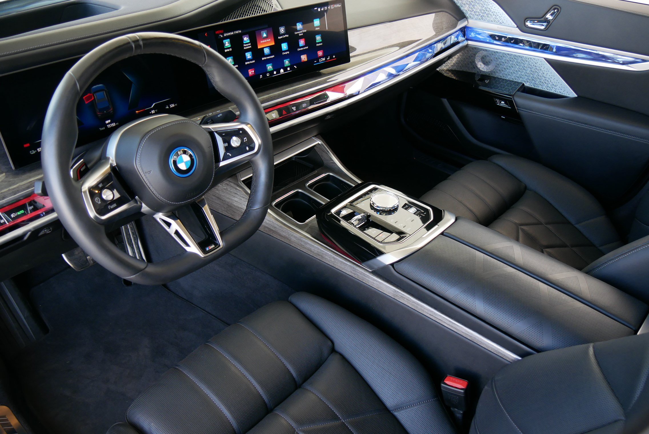 Certified 2025 BMW i7 xDrive60 AWD/4WD image 14