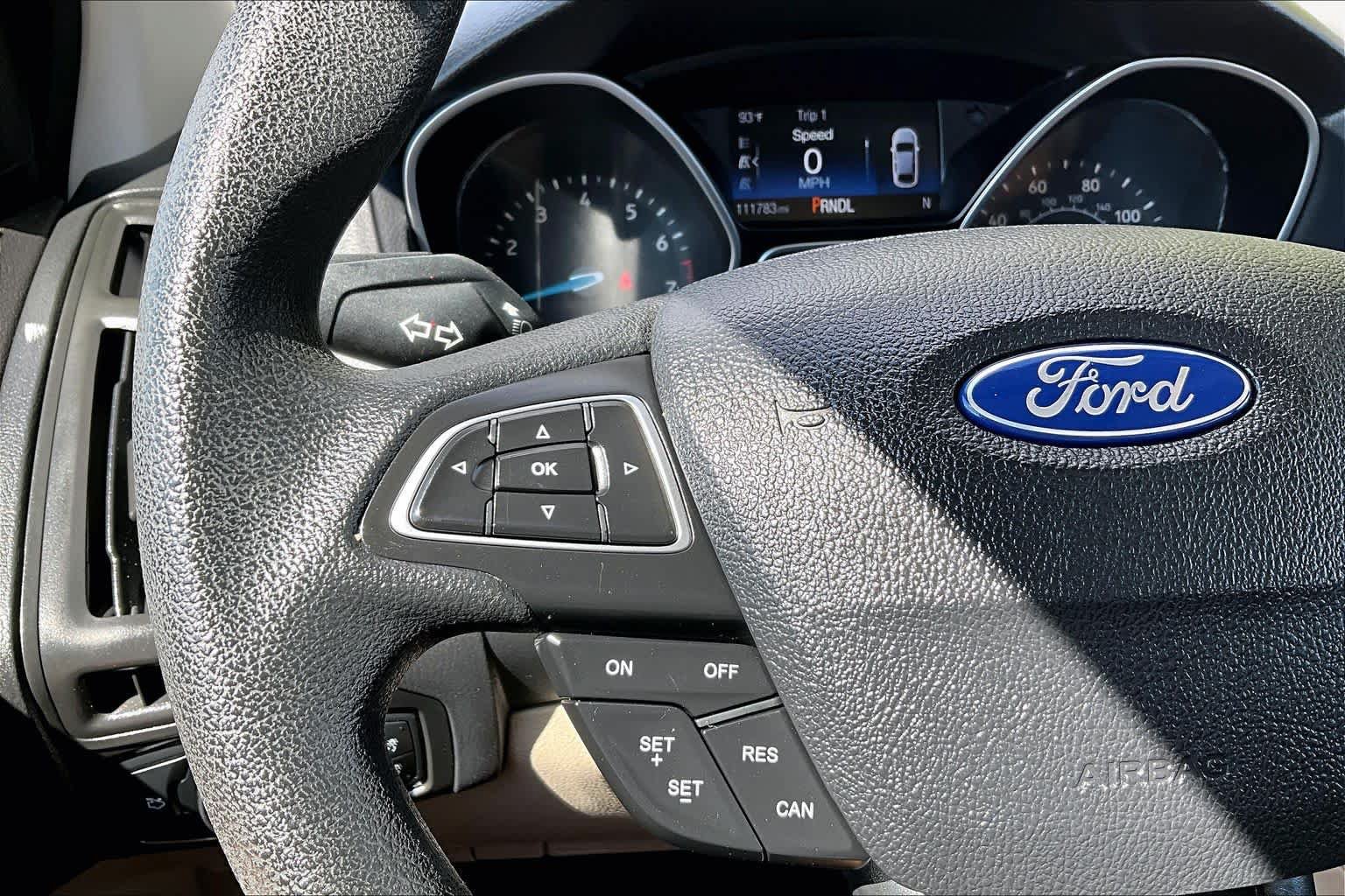 Used 2015 Ford Focus SE FWD image 23