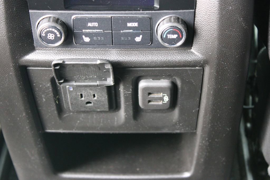 Used 2023 Chevrolet Traverse Premier image 26