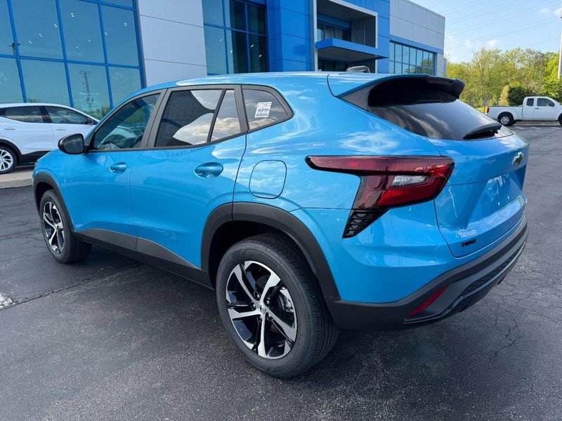 New 2026 Chevrolet Trax RS FWD image 27