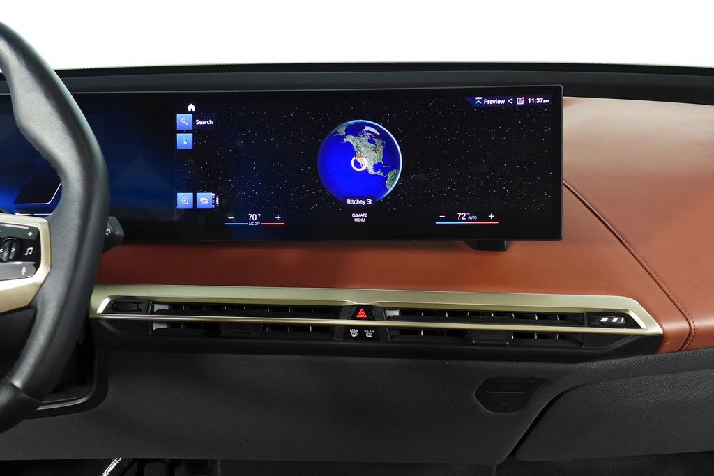 Used 2023 BMW iX xDrive50 w/ Sport Package image 25