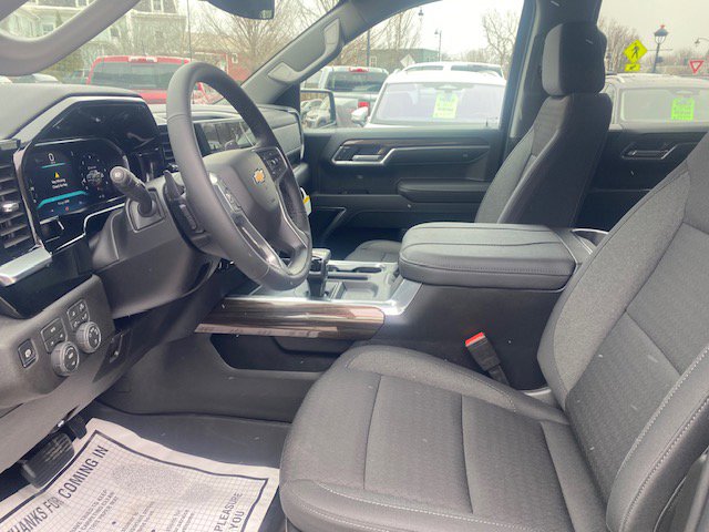 New 2026 Chevrolet Silverado 1500 LT w/ Safety Package AWD/4WD image 8
