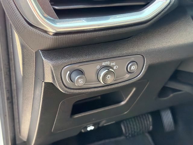 Used 2023 Chevrolet TrailBlazer LT FWD image 24