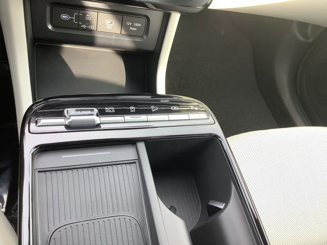 New 2026 Hyundai Tucson Limited image 34