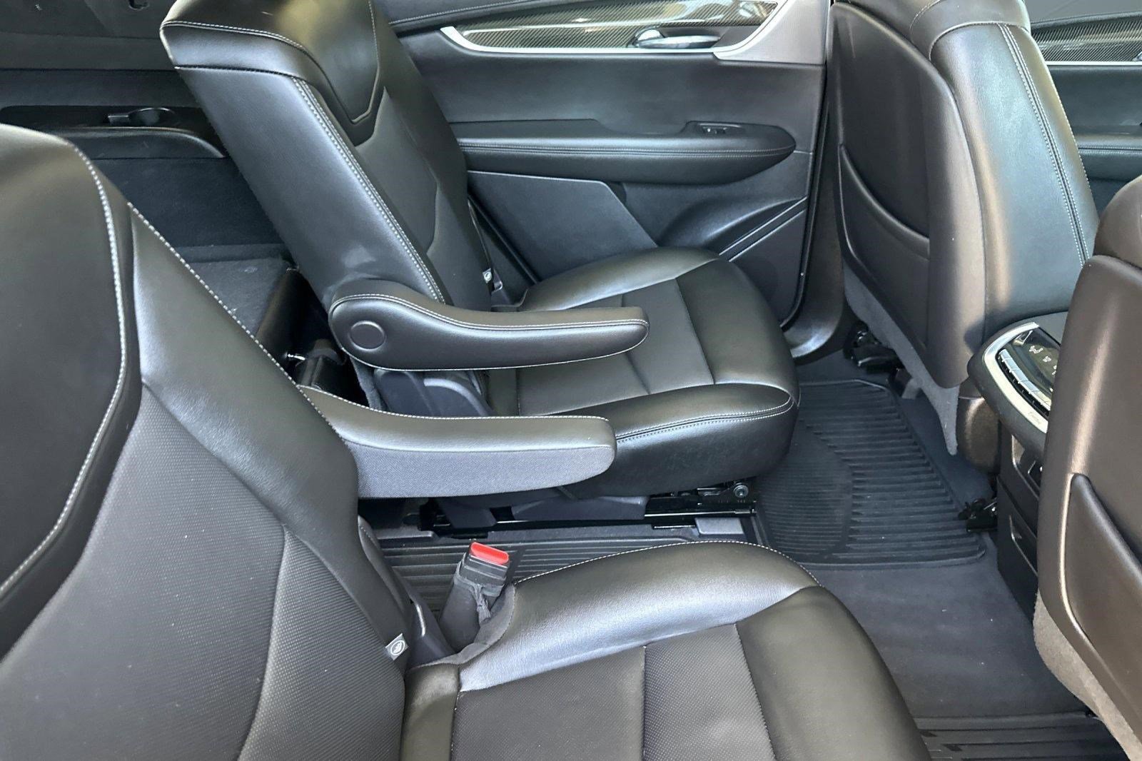Used 2021 Cadillac XT6 Sport AWD/4WD image 28