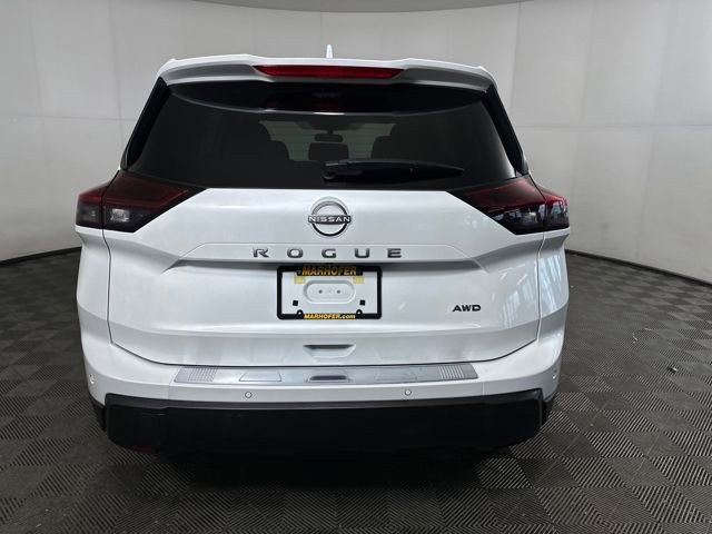Certified 2025 Nissan Rogue SV image 4