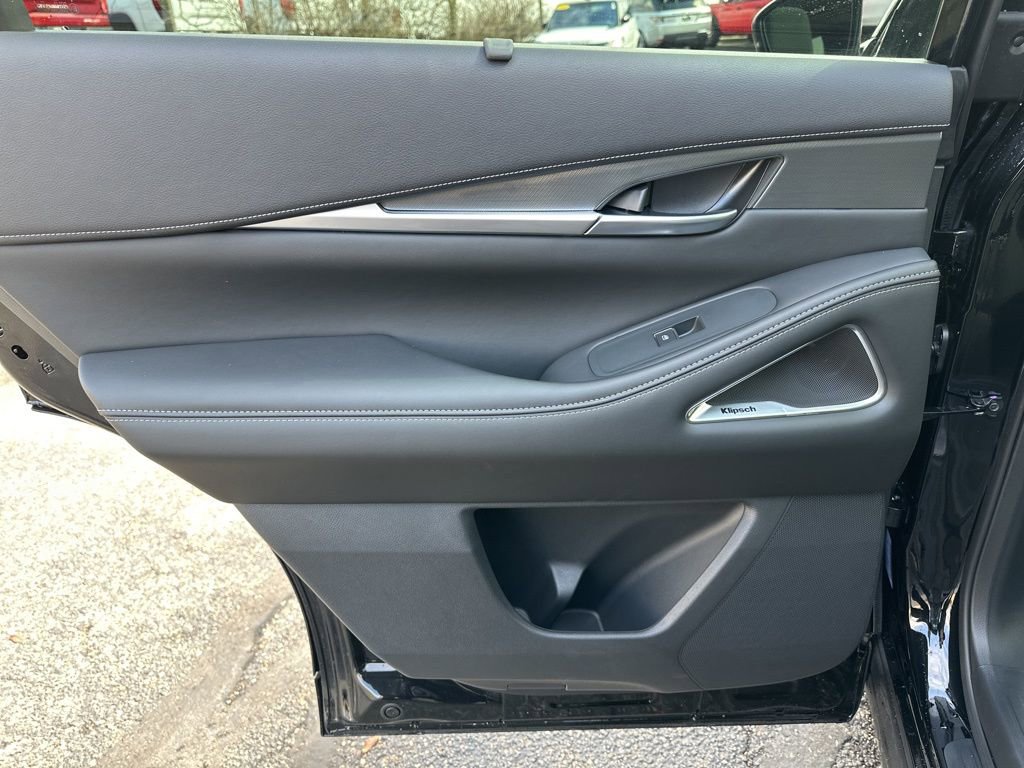 New 2026 INFINITI QX60 Luxe w/ Cargo Package image 29