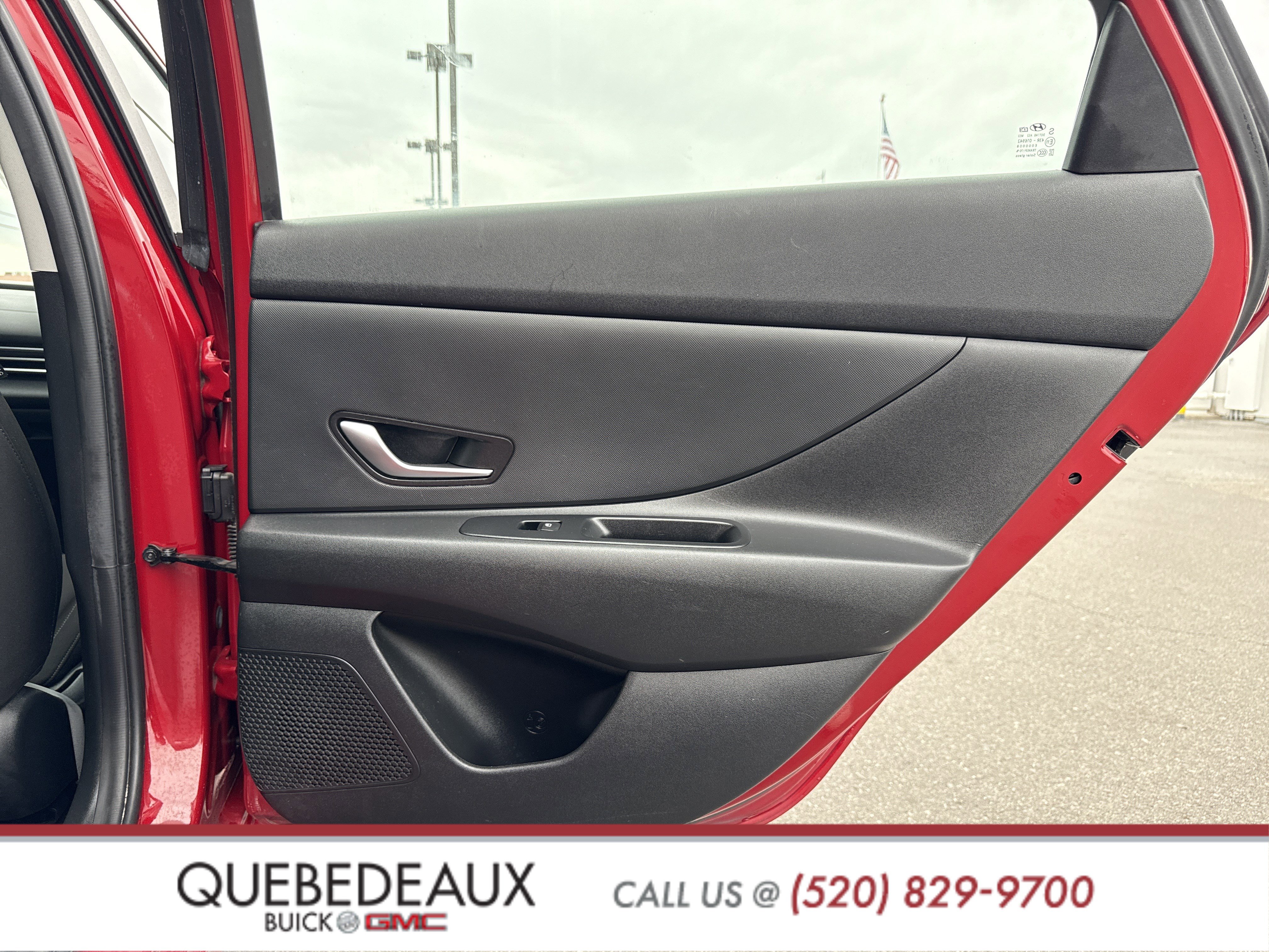 Used 2023 Hyundai Elantra SEL w/ Preferred Accessory Package image 33