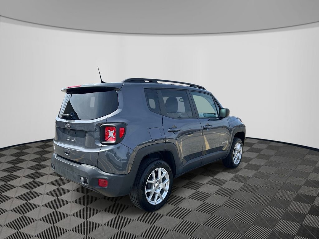 Certified 2023 Jeep Renegade Latitude w/ Premium Group image 5