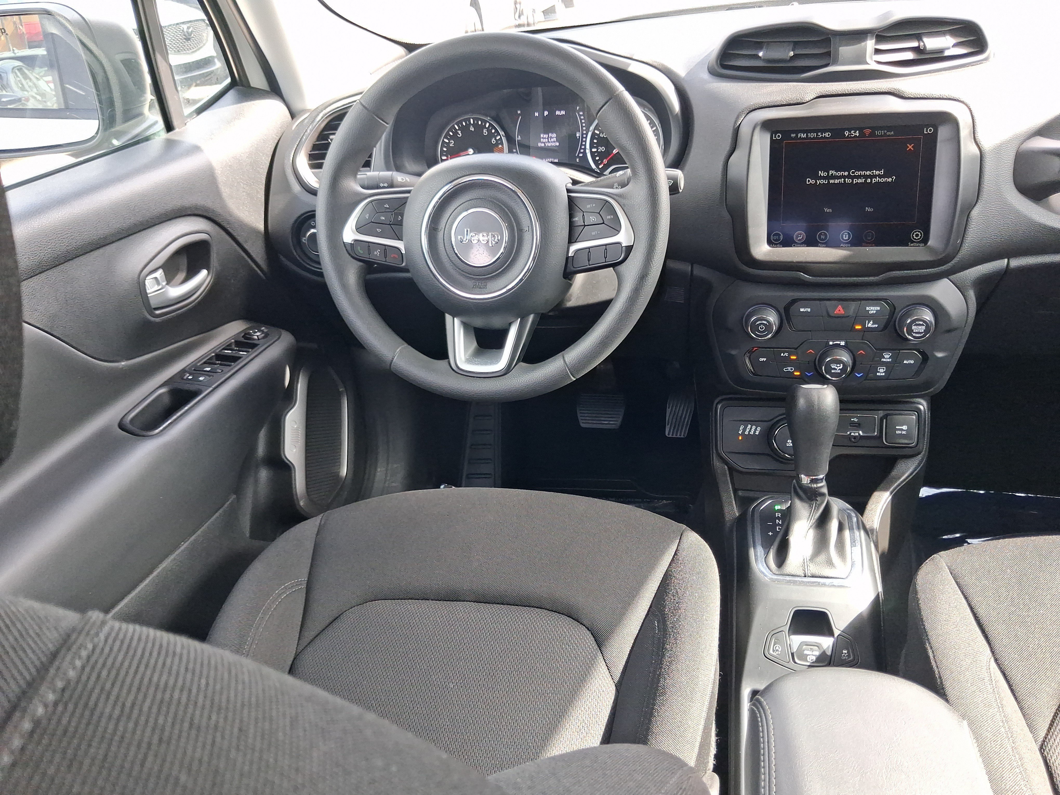 Used 2023 Jeep Renegade Latitude AWD/4WD image 8