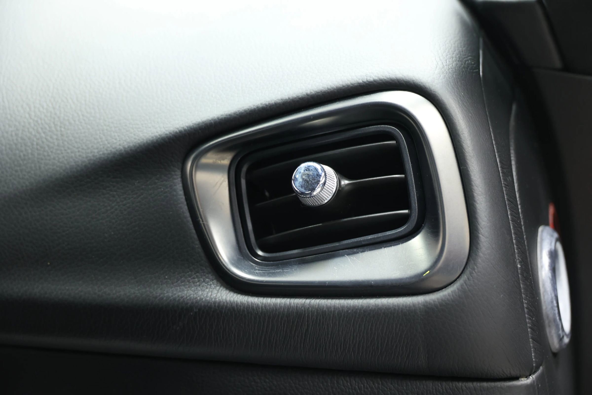 Used 2018 Aston Martin DB11 V12 image 78