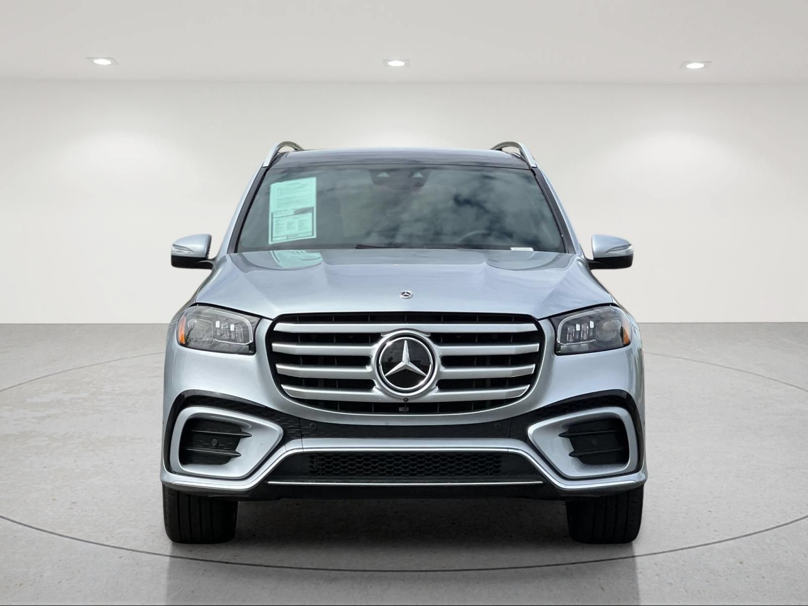 Used 2024 Mercedes-Benz GLS 450 4MATIC image 8