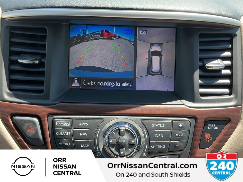 Used 2017 Nissan Pathfinder Platinum image 27