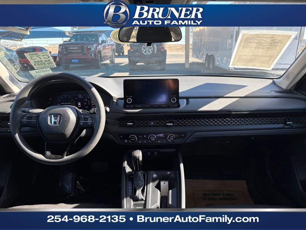 Used 2023 Honda Accord EX image 19