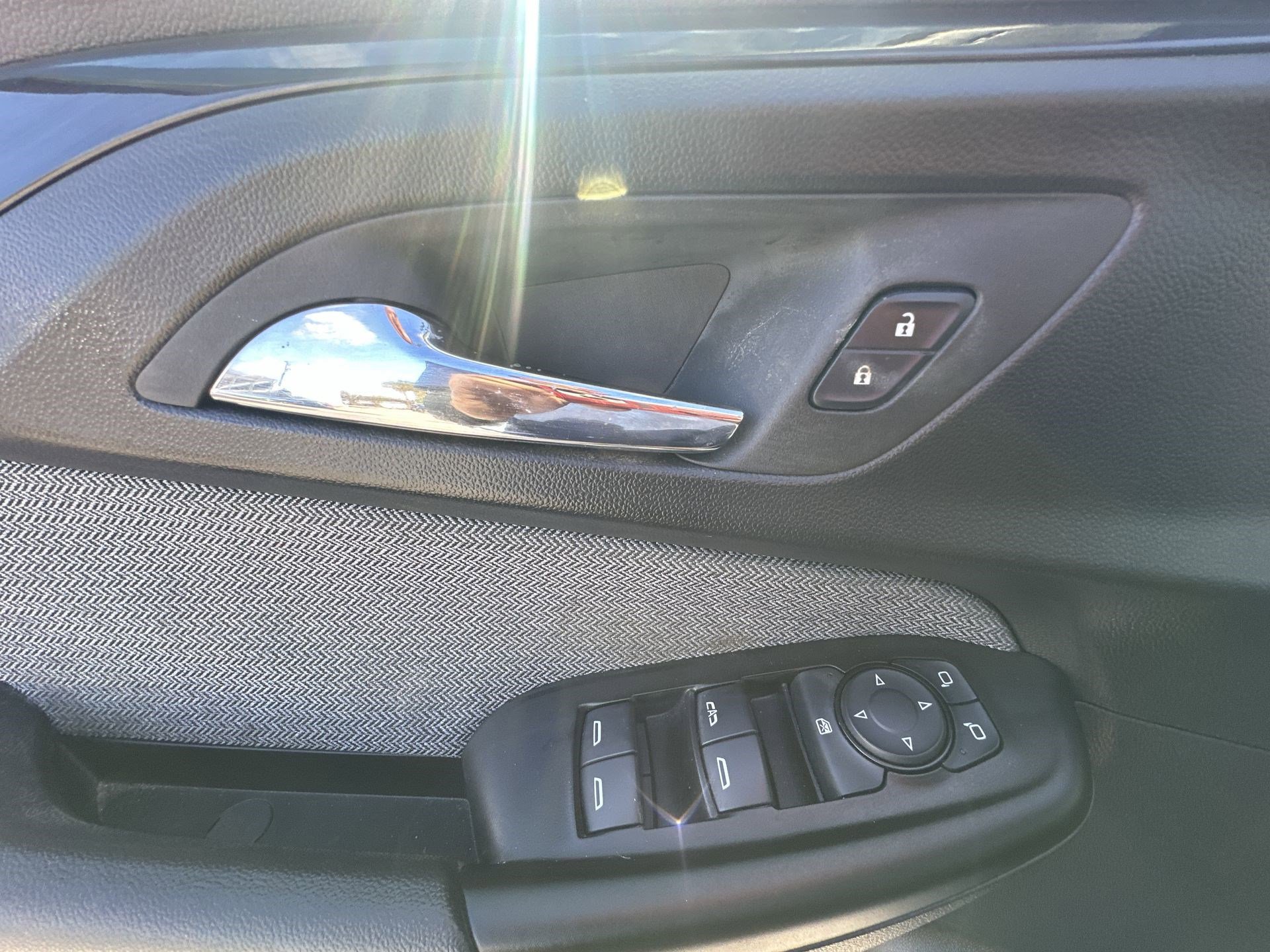 Used 2023 Chevrolet TrailBlazer LS image 15