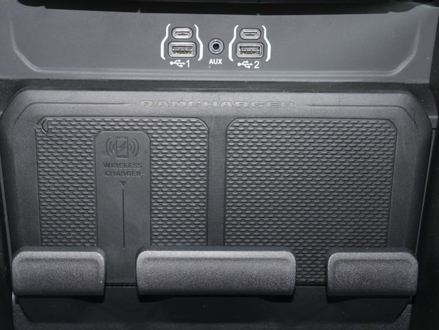Used 2025 RAM 1500 Big Horn AWD/4WD image 3