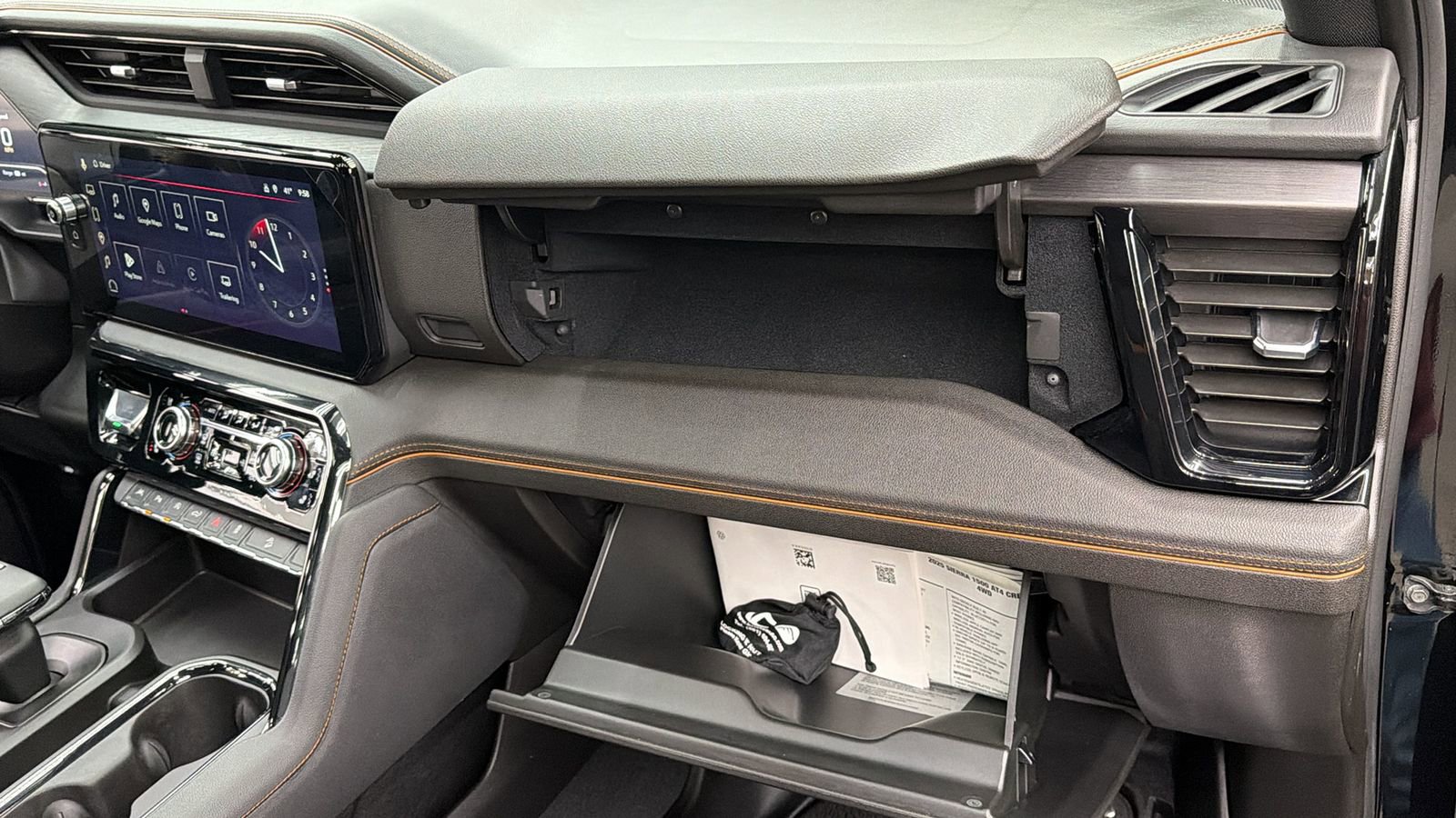 Used 2025 GMC Sierra 1500 AT4 w/ Technology Package image 40