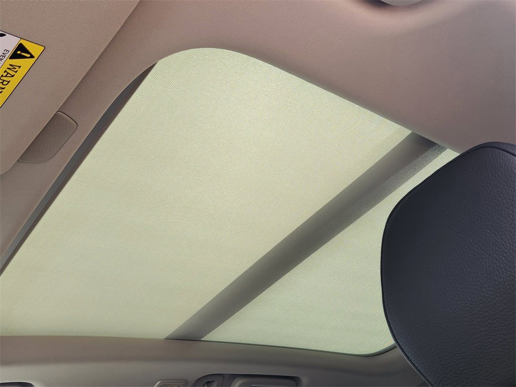 Used 2025 Volvo XC90 B6 Plus w/ Protection Package Premier image 17