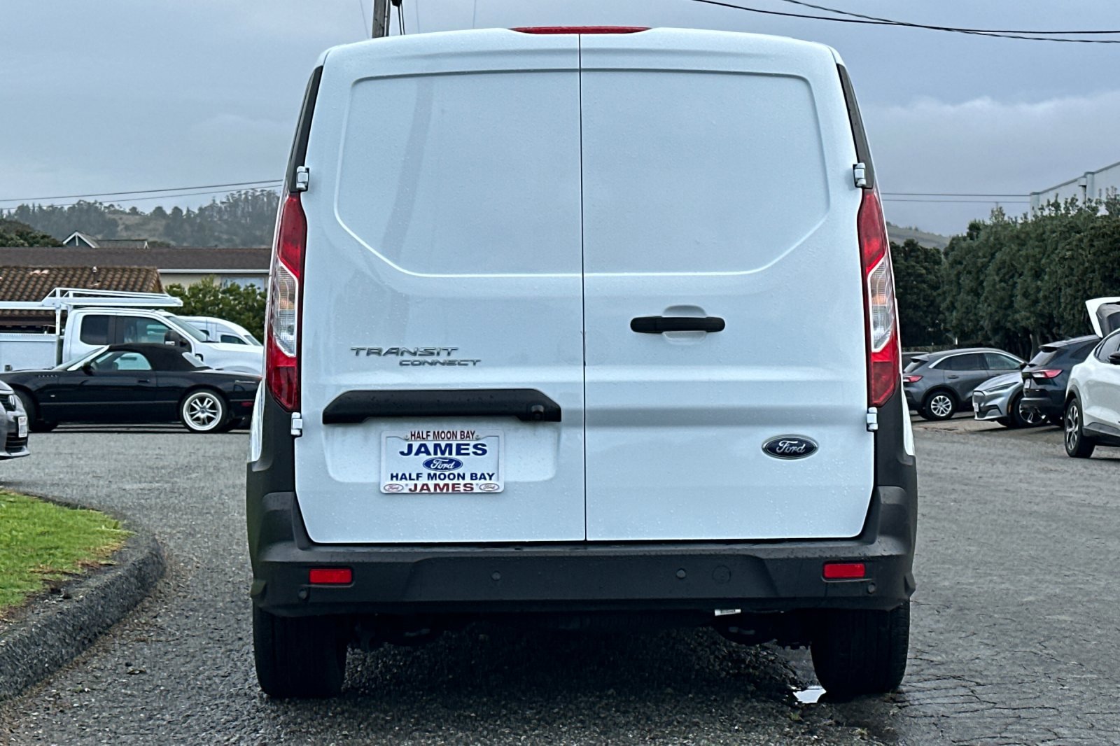 Used 2023 Ford Transit Connect XL image 4