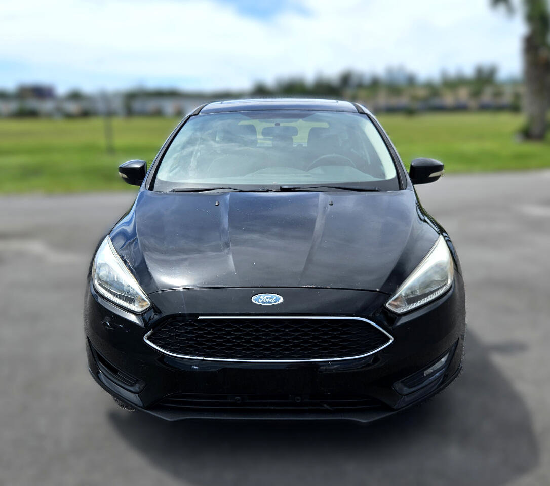 Used 2017 Ford Focus SEL w/ Cold Weather Package image 2