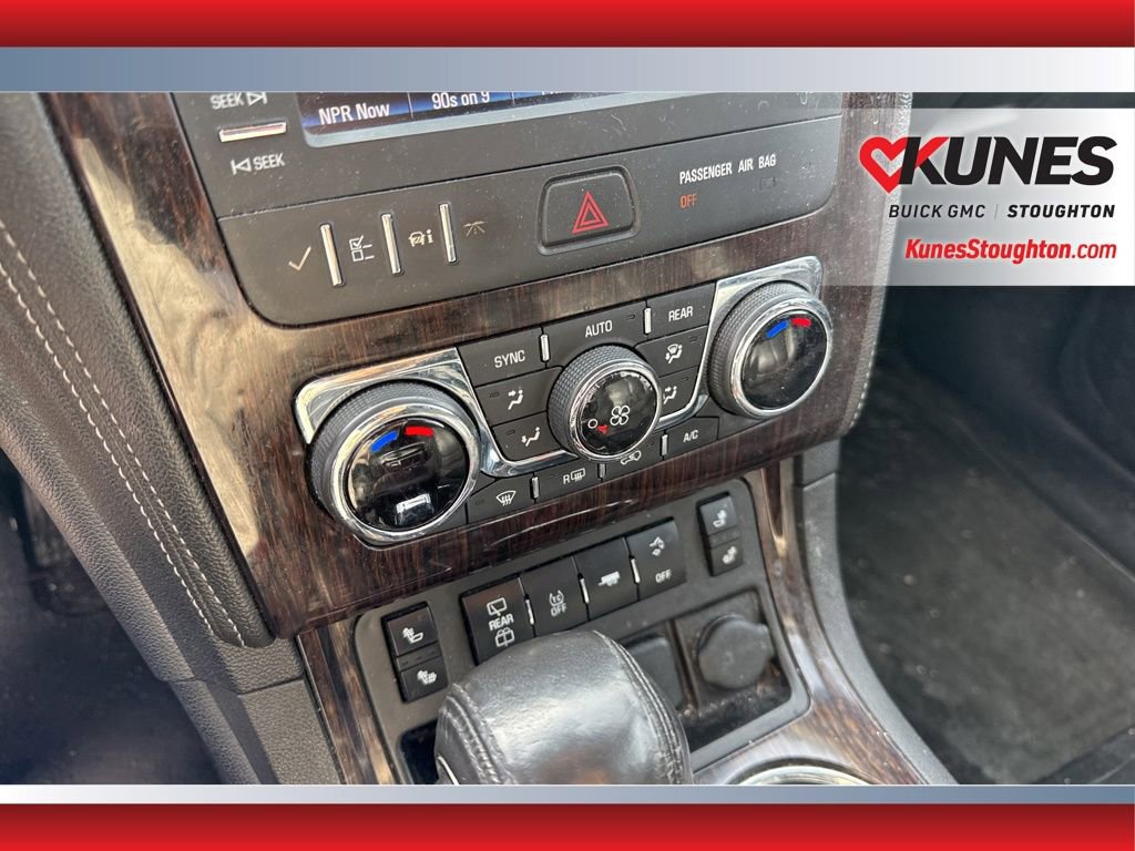 Used 2015 Chevrolet Traverse LT image 30