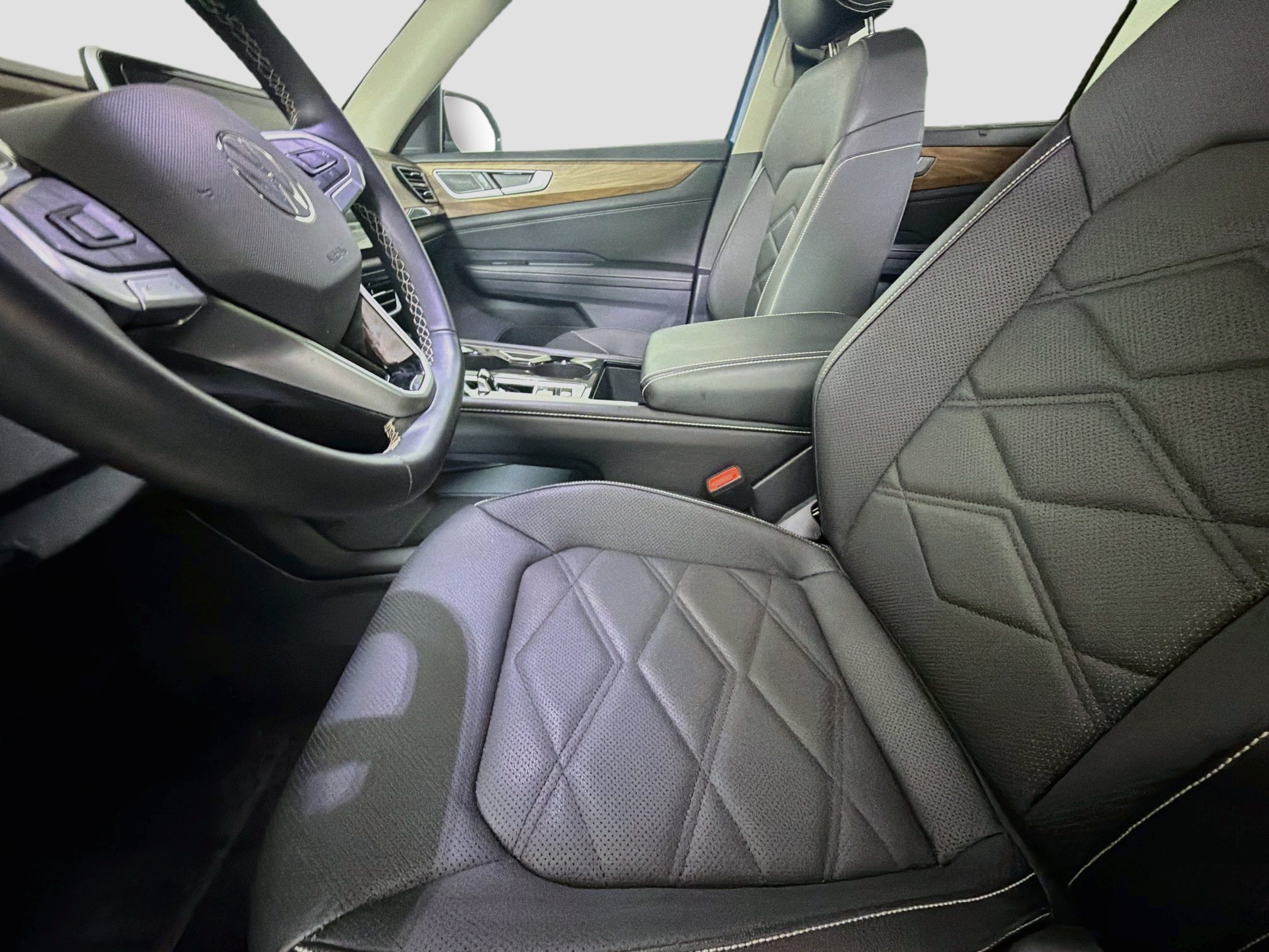 Used 2026 Volkswagen Atlas SE FWD image 13