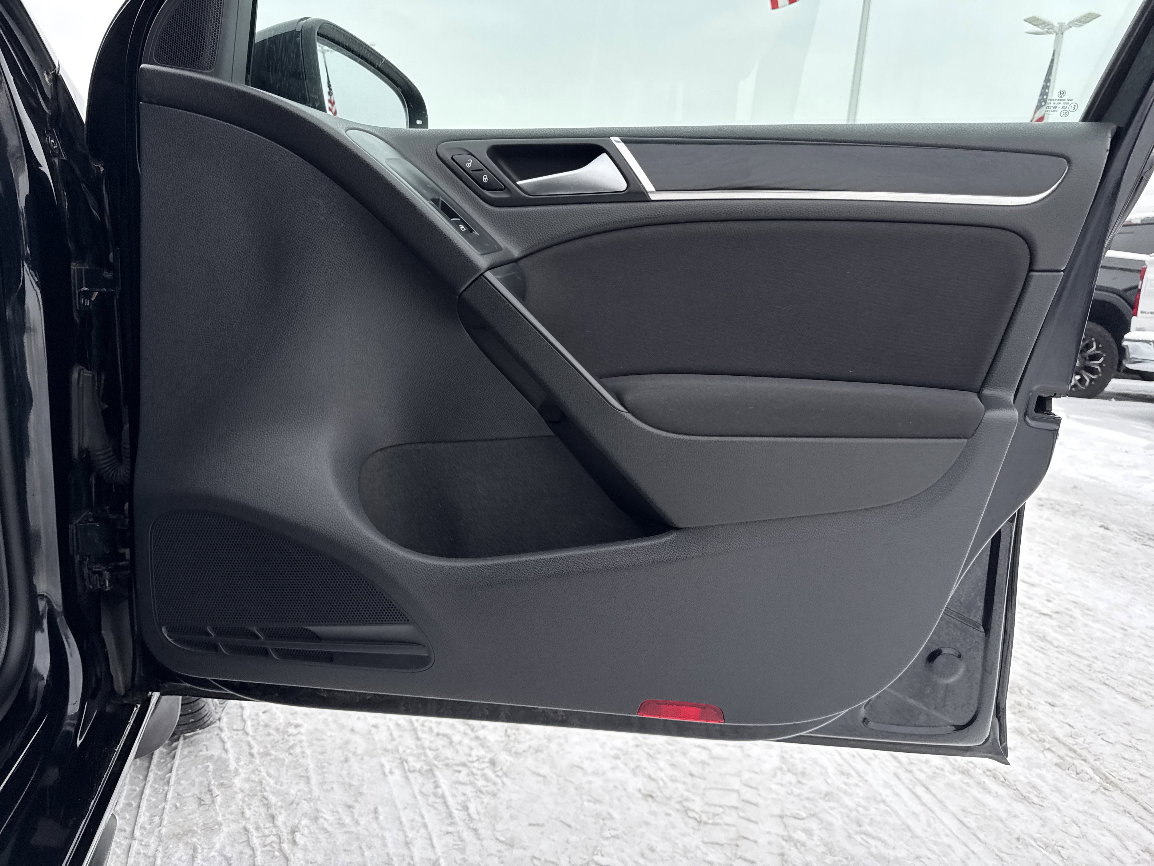 Used 2012 Volkswagen GTI 4-Door image 25