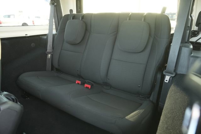 Used 2019 Jeep Wrangler Sport S image 11