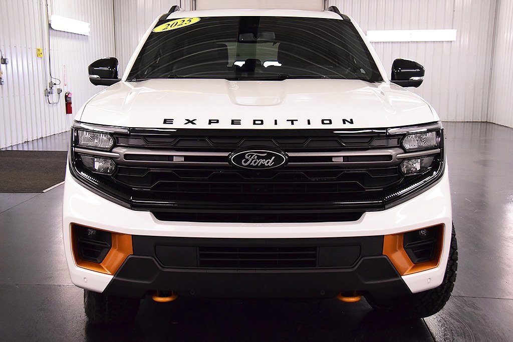 New 2025 Ford Expedition Tremor image 2