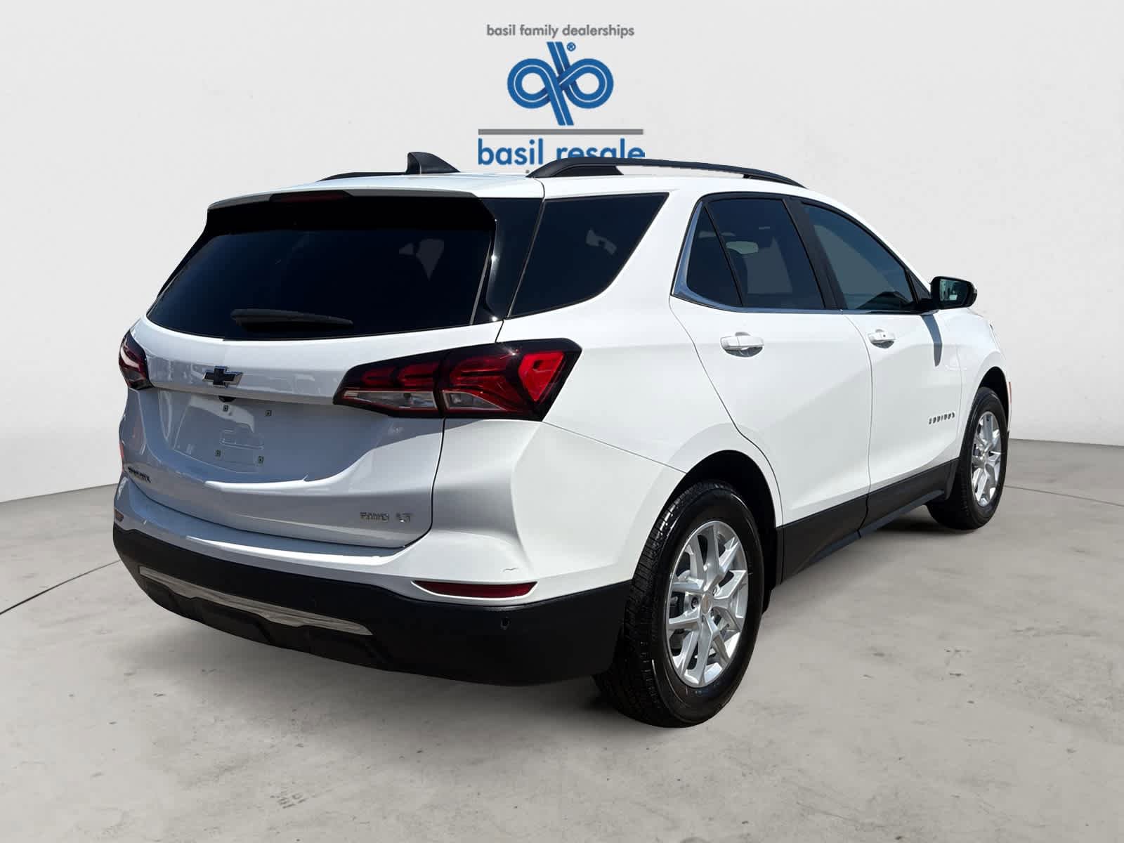 Used 2023 Chevrolet Equinox LT AWD/4WD image 5