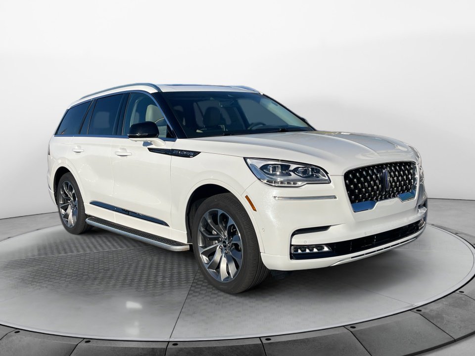 Used 2021 Lincoln Aviator Grand Touring w/ Equipment Group 301A video 1