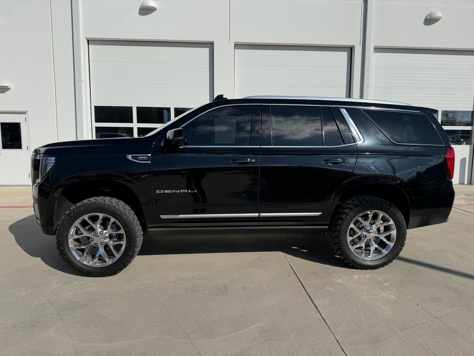 Used 2022 GMC Yukon Denali w/ Denali Premium Package video 2