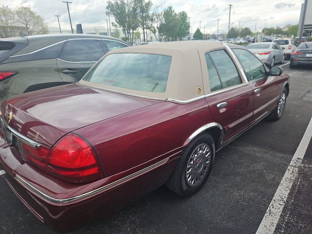 Used 2004 Mercury Grand Marquis GS RWD image 3