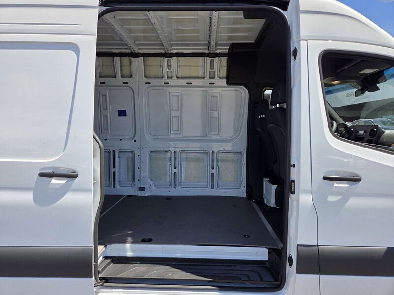 New 2025 Mercedes-Benz Sprinter 2500 image 15