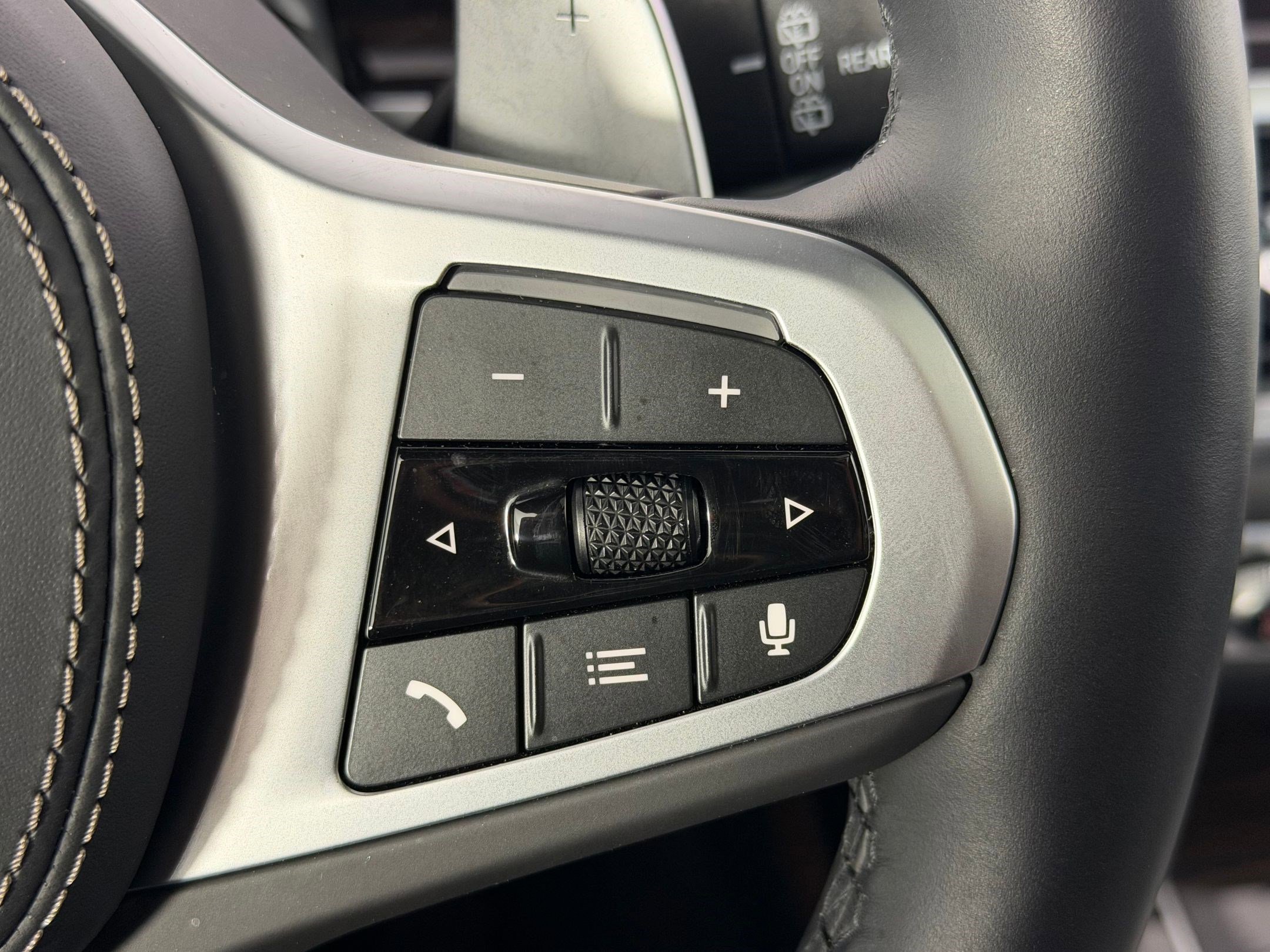 Used 2026 BMW X7 xDrive40i image 29