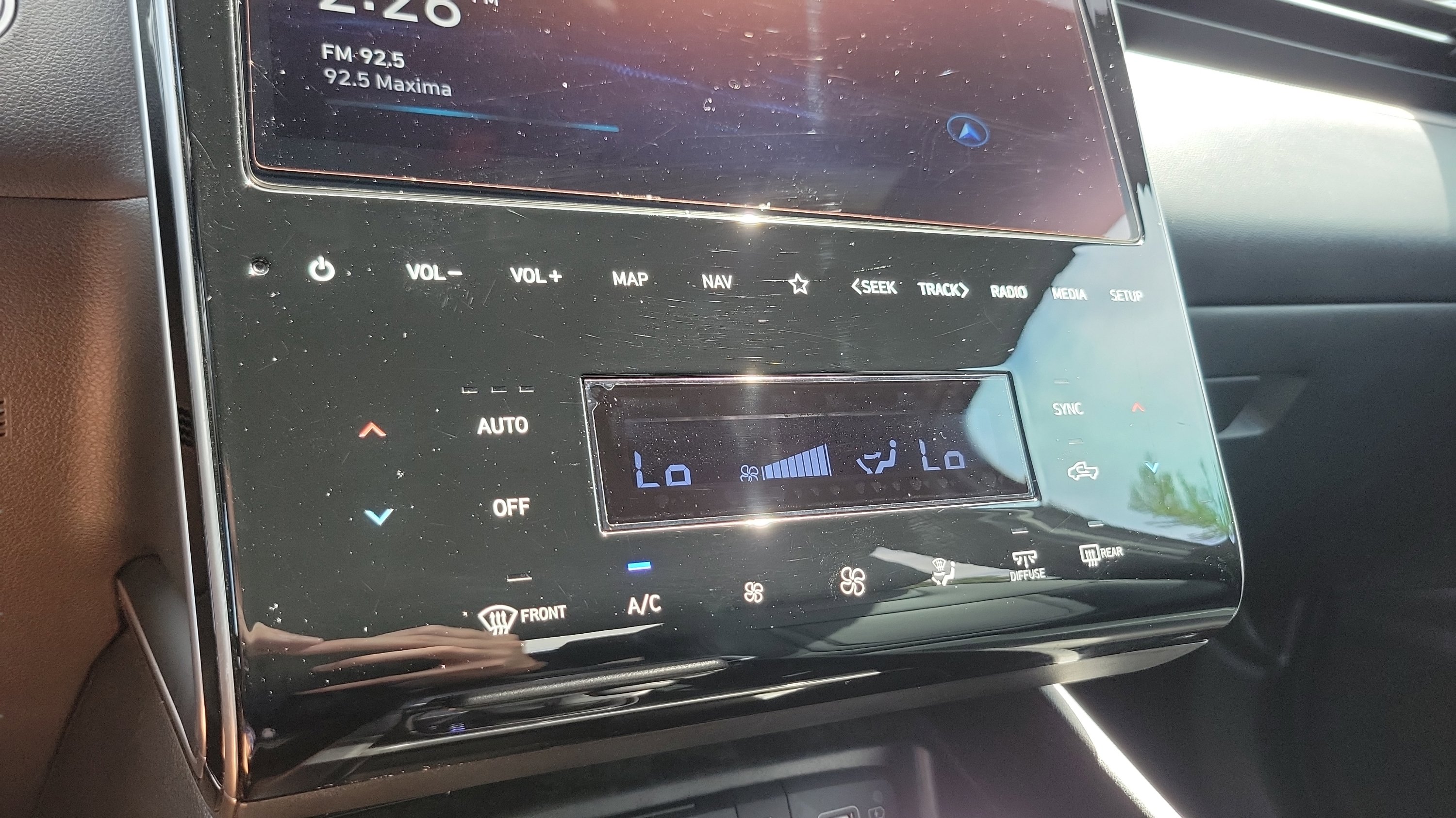 Certified 2024 Hyundai Santa Cruz Night image 17