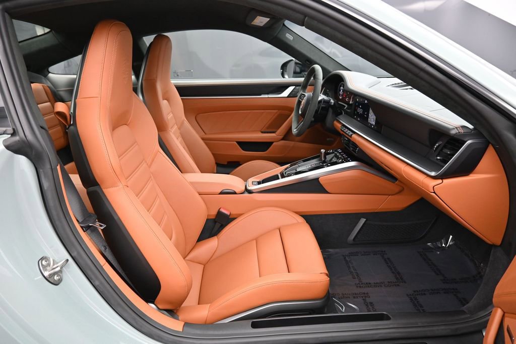 Certified 2026 Porsche 911 Carrera GTS RWD image 28