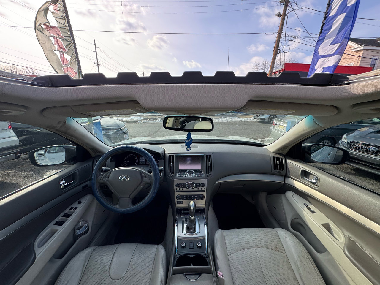 Used 2013 INFINITI G37 x w/ Premium Pkg image 23