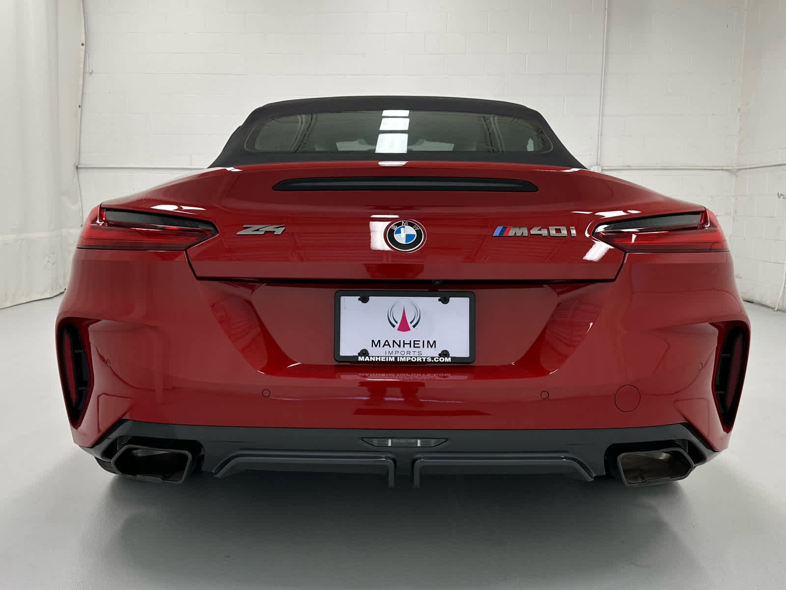 Used 2024 BMW Z4 M40i w/ Premium Package image 13