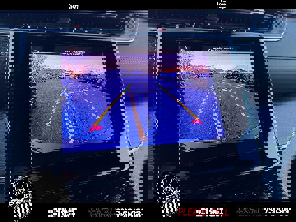 New 2025 Jeep Grand Cherokee Altitude image 15