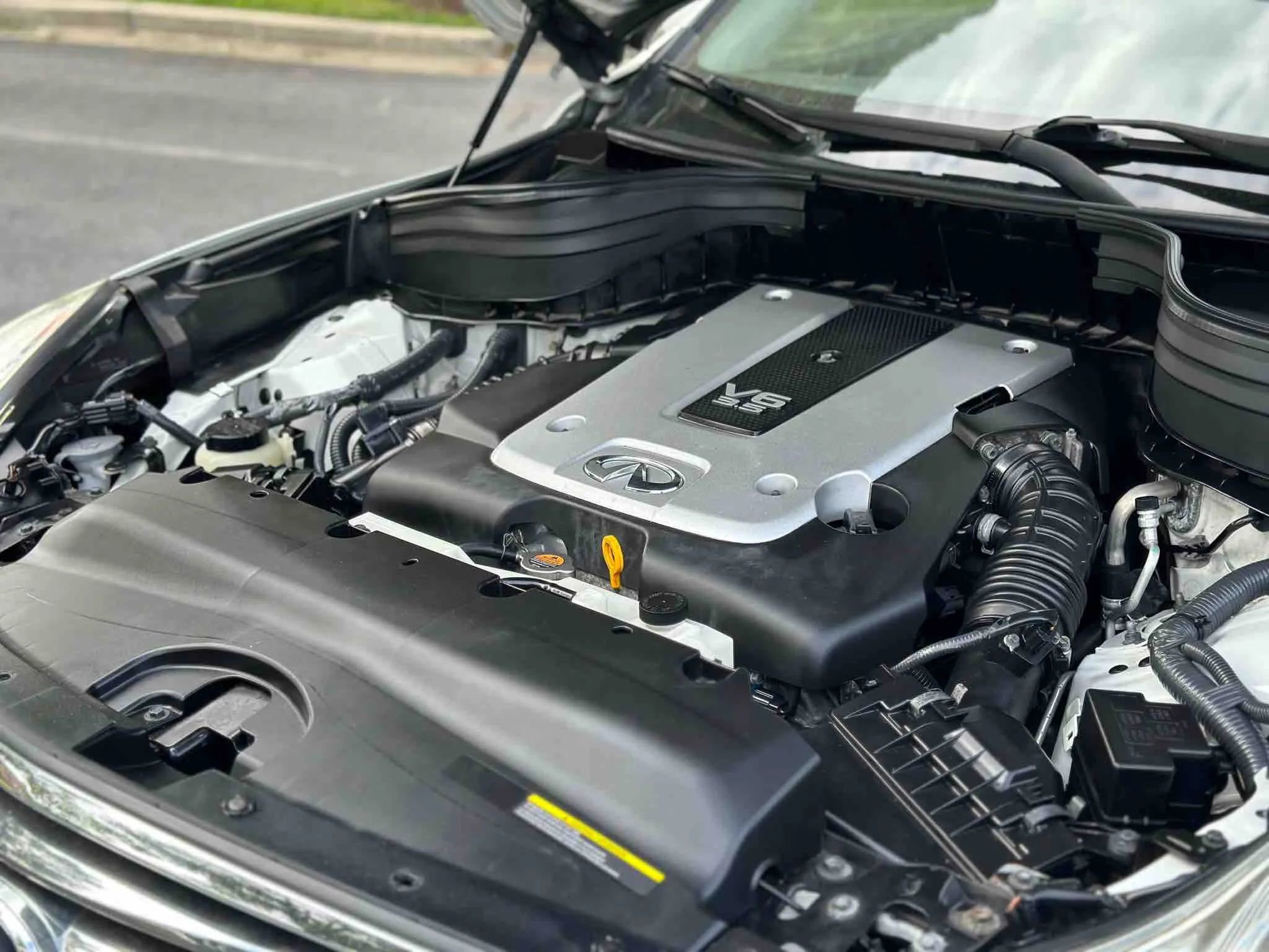 Used 2012 INFINITI EX35 Journey w/ Premium Pkg image 46