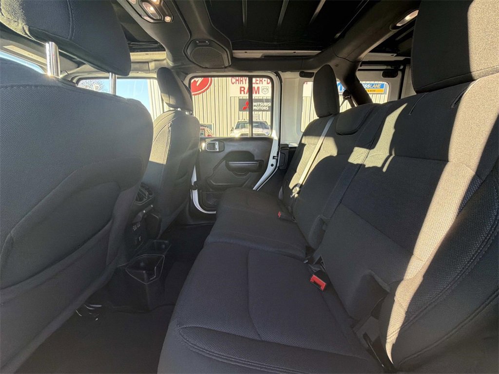 Used 2021 Jeep Wrangler Unlimited Sport image 12
