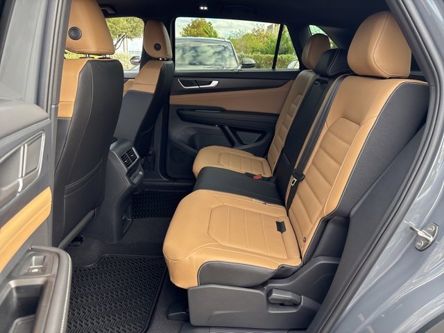 New 2026 Volkswagen Atlas Cross Sport SEL R-Line image 13