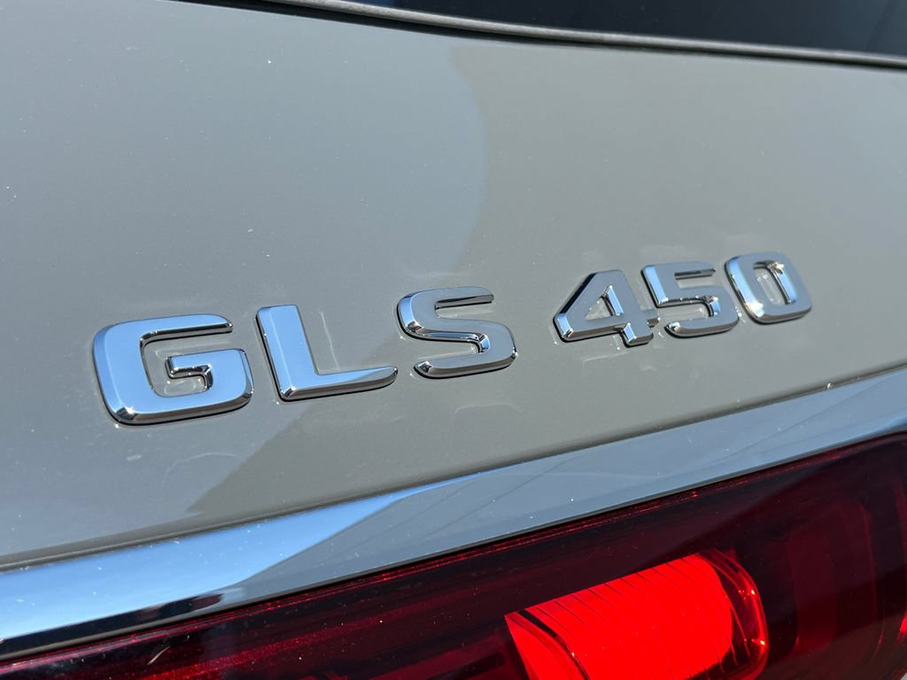 New 2026 Mercedes-Benz GLS 450 4MATIC image 32